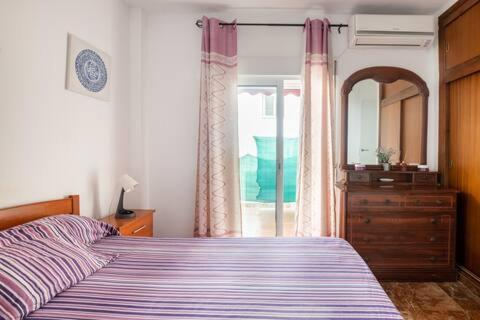 Apartamento Playa Maria Con Parking Фуeнхирола Екстериор снимка
